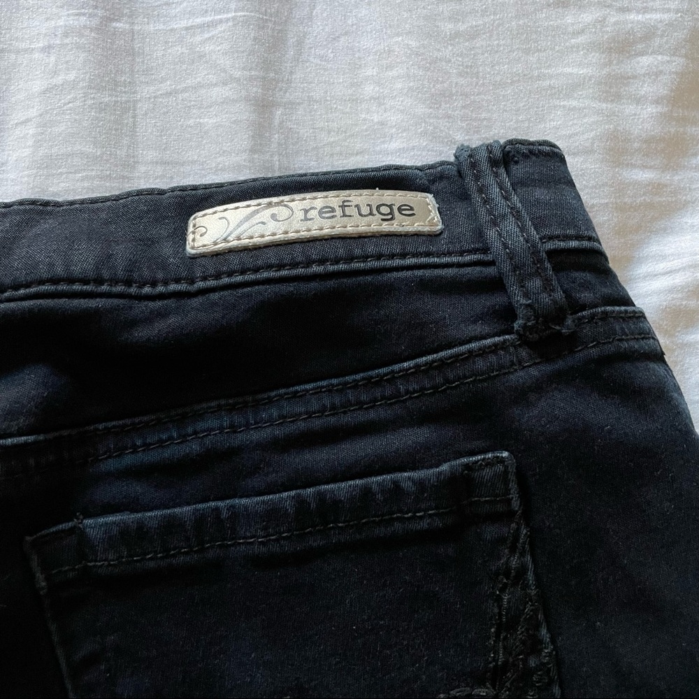 Refuge Jeans - Picture 7 of 7